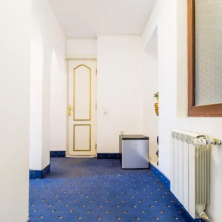 Carpati Imparatul Romanilor Hotel Bucarest