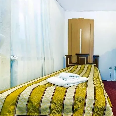 Hotel Carpati Imparatul Romanilor *