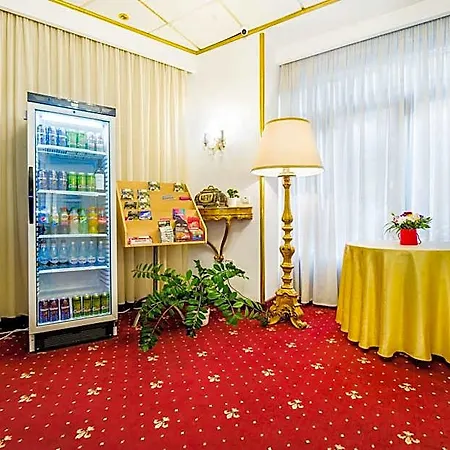 Hotel Carpati Imparatul Romanilor