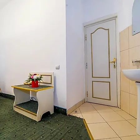 Carpati Imparatul Romanilor Hotel Bucharest
