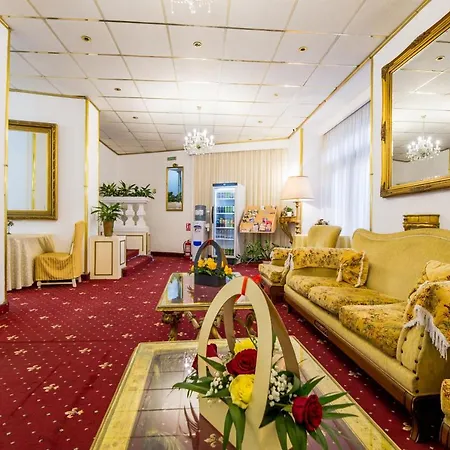 カルパチ インパラトゥル ロマニロル *