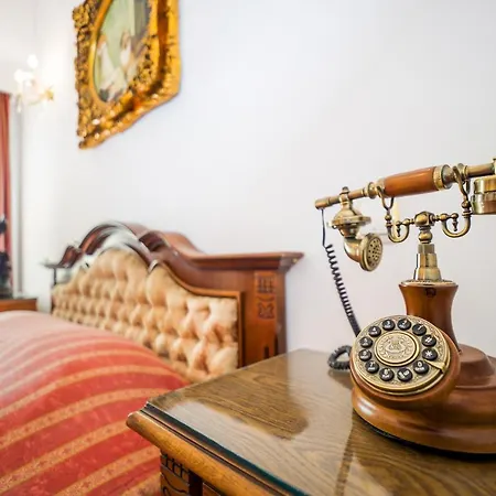 카르파티 임파라툴 로마닐러 *