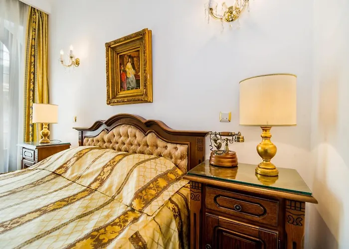 Carpati Imparatul Romanilor Hotel *