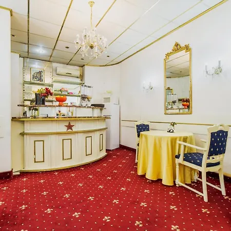 Otel Carpati Imparatul Romanilor Bükreş