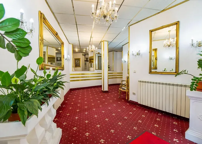 Otel Carpati Imparatul Romanilor Bükreş
